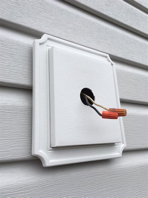 no electrical box for siding